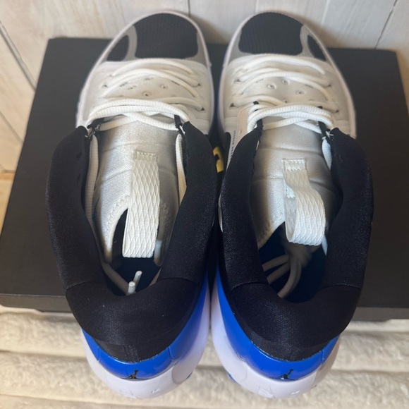 Size 13M & 11.5- Jordan Zoom Separate 'White Photo Blue' - Picture 7 of 12